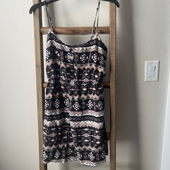 Ultra Flirt Dresses & Skirts - Patterned strap dress - adjustable straps